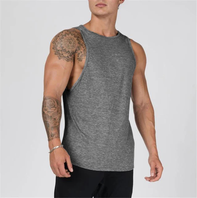 https://ae01.alicdn.com/kf/HTB19FspazzuK1RjSsppq6xz0XXaQ/Camiseta-esportiva-sem-mangas-masculina-para-corrida-academia-e-muscula-o.jpg_640x640.jpg
